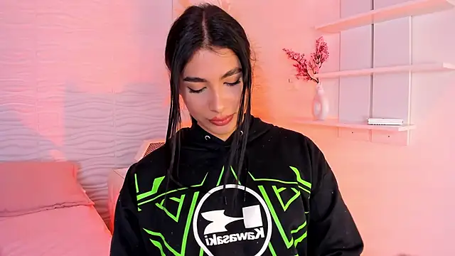 IsabelleFoxx  online show from 03/24/26, 10:10