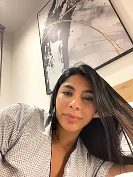 IsabelleFoxx  online show from 11/12/25, 04:38