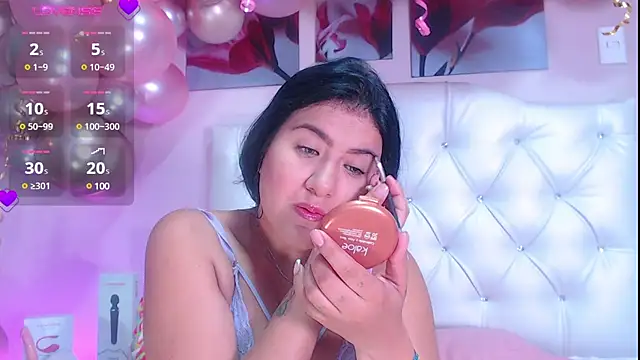 Snapshot of scarlet_fostt_ chatting on 03/18/25, 12:06 scarlet fostt online show from 03/18/25, 12:06