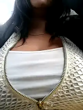 Snapshot of Cristal__04 chatting on 03/04/25, 03:48 Cristal 04 online show from 03/04/25, 03:48