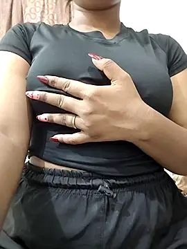 MohiniHott online show from 06/28/26, 04:41