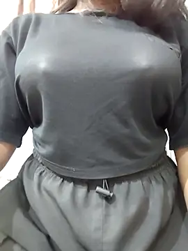 MohiniHott online show from 04/18/26, 06:38