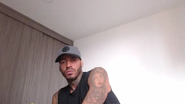 mulatos16 online show from 12/16/24, 05:54