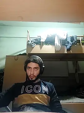 kleineid77 online show from 12/13/25, 09:54