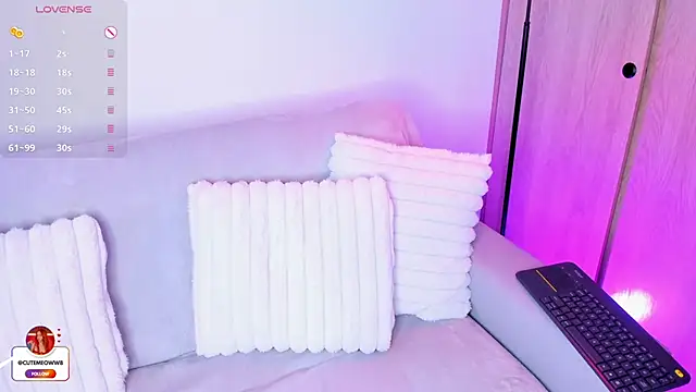 meow moon  online show from 01/11/26, 04:47