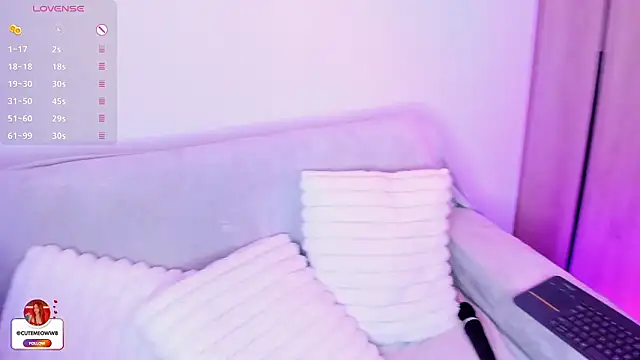 meow moon  online show from 03/21/26, 04:25