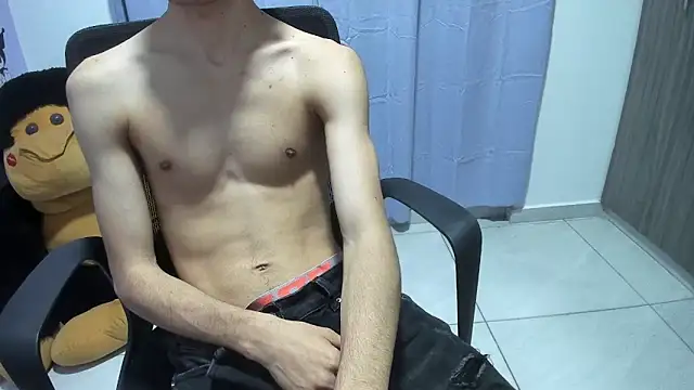 isaaclatino online show from 10/27/25, 06:03