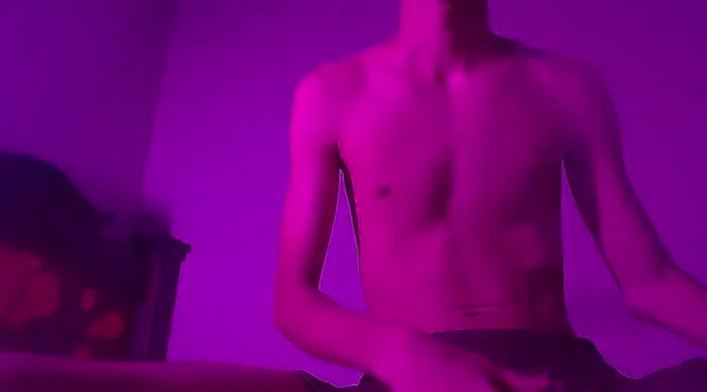 isaaclatino online show from 02/07/25, 07:40