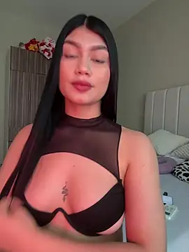 Snapshot of EmmaMartiinez chatting on 05/07/26, 07:39 EmmaMartiinez online show from 05/07/26, 07:39