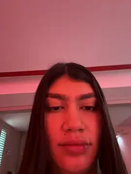 Snapshot of EmmaMartiinez chatting on 04/11/26, 08:56 EmmaMartiinez online show from 04/11/26, 08:56