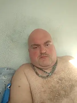 fickmonster2024 online show from 10/20/25, 07:53