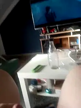 fickmonster2024 online show from 02/15/26, 08:46