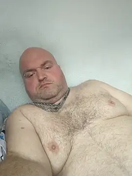 fickmonster2024 online show from 10/18/25, 06:04