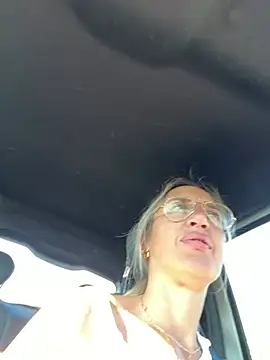 Snapshot of casalinga88 chatting on 06/27/26, 05:57 casalinga88 online show from 06/27/26, 05:57