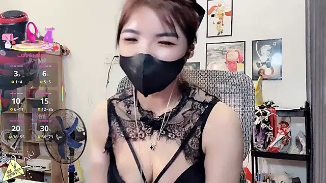 Snapshot of Berrysweet_68 chatting on 09/19/25, 06:56 Berrysweet 68 online show from 09/19/25, 06:56