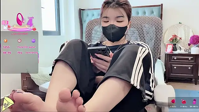 Berrysweet 68 online show from 11/06/25, 02:37