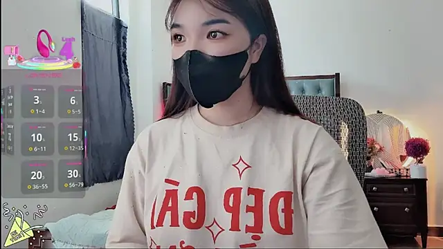 Berrysweet 68 online show from 11/15/25, 05:33