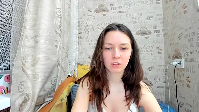 Snapshot of Adela_Vetta chatting on 02/24/25, 07:52 Adela Vetta online show from 02/24/25, 07:52