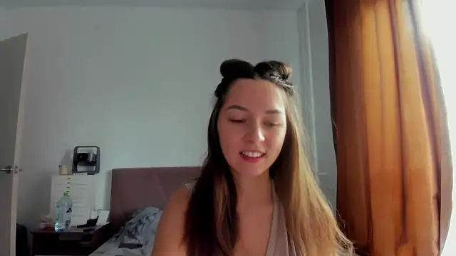 Snapshot of Adela_Vetta chatting on 10/12/25, 08:26 Adela Vetta online show from 10/12/25, 08:26