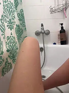 Adela Vetta online show from 12/21/25, 06:04