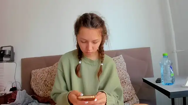 Snapshot of Adela_Vetta chatting on 10/01/25, 08:19 Adela Vetta online show from 10/01/25, 08:19