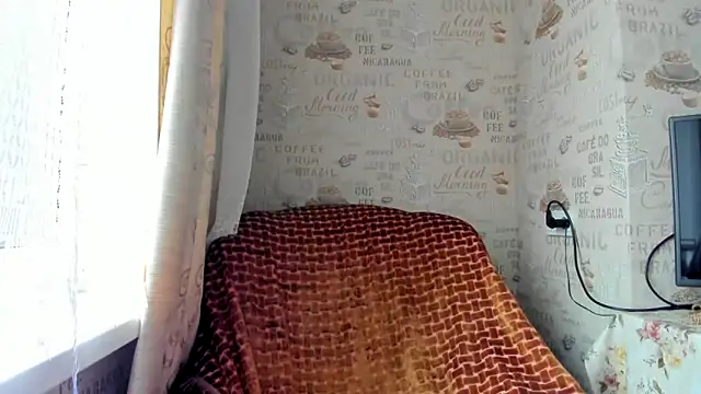 Snapshot of Adela_Vetta chatting on 03/06/25, 07:36 Adela Vetta online show from 03/06/25, 07:36