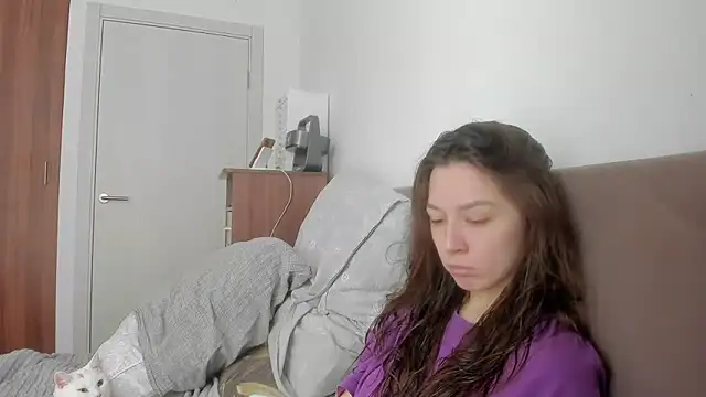 Adela Vetta online show from 02/25/26, 07:41