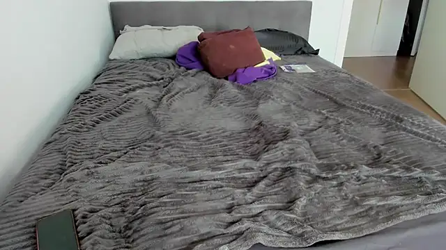 Adela Vetta online show from 03/25/26, 06:46