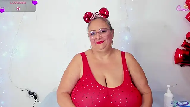 Snapshot of BBW_salome chatting on 04/23/26, 07:26 BBW salome online show from 04/23/26, 07:26