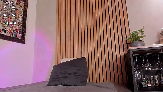 honeyhot69   online show from 03/18/26, 12:19