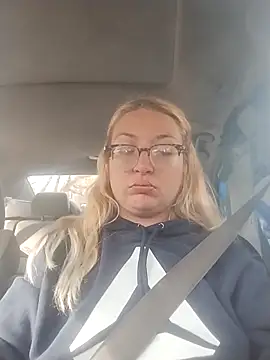 xWhoreAbleX Pika online show from 03/16/26, 10:01