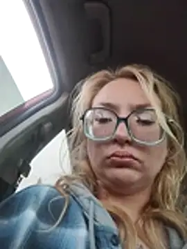 xWhoreAbleX Pika online show from 01/11/26, 08:38