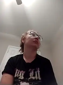 xWhoreAbleX Pika online show from 11/01/25, 03:17