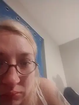 xWhoreAbleX Pika online show from 03/03/26, 02:40