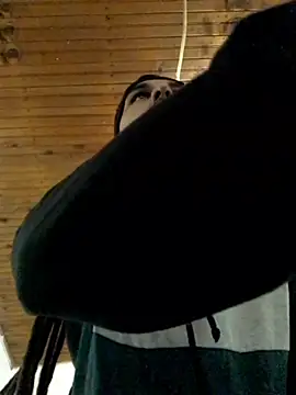 Snapshot of elgoguexxx chatting on 11/24/25, 03:06 elgoguexxx online show from 11/24/25, 03:06