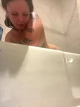 tatted-bitty online show from 09/24/25, 06:09