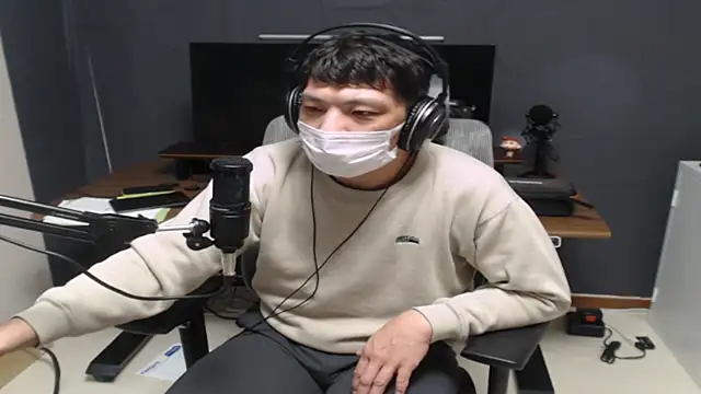 Snapshot of tokimori chatting on 02/26/25, 06:19 tokimori online show from 02/26/25, 06:19