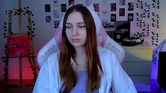 AliceCharmy online show from 10/11/25, 06:25