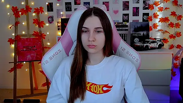 AliceCharmy online show from 11/08/25, 06:17