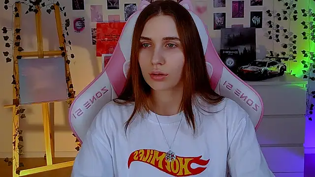 AliceCharmy online show from 02/19/25, 04:44