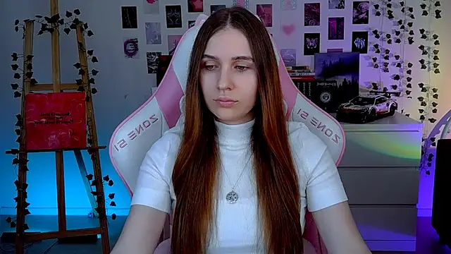 AliceCharmy online show from 09/19/25, 10:08