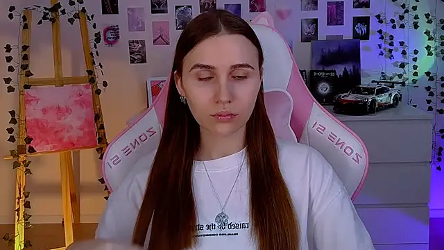 AliceCharmy online show from 02/03/25, 10:25