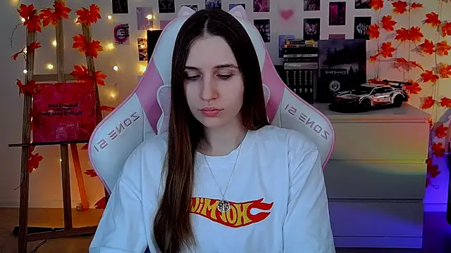 AliceCharmy online show from 11/20/25, 06:47