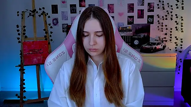 AliceCharmy online show from 10/10/25, 05:30