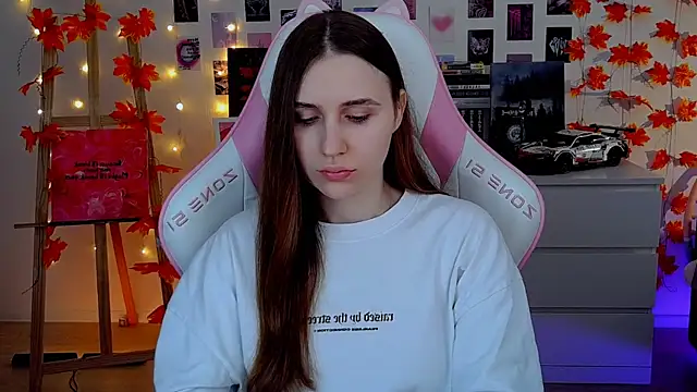 AliceCharmy online show from 11/23/25, 07:29