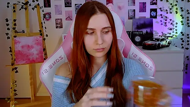 AliceCharmy online show from 01/26/25, 02:08