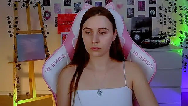 AliceCharmy online show from 02/18/25, 04:03