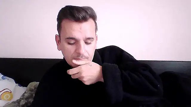 Snapshot of Huge_cock22cm chatting on 10/06/25, 07:31 Huge cock22cm online show from 10/06/25, 07:31