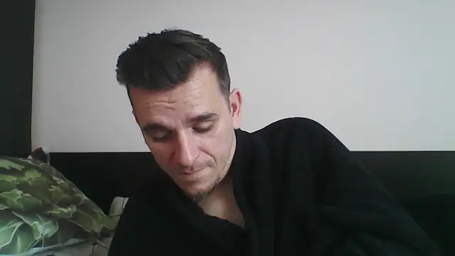 Snapshot of Huge_cock22cm chatting on 03/14/25, 08:21 Huge cock22cm online show from 03/14/25, 08:21