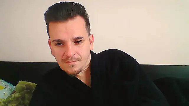 Snapshot of Huge_cock22cm chatting on 11/24/25, 09:53 Huge cock22cm online show from 11/24/25, 09:53